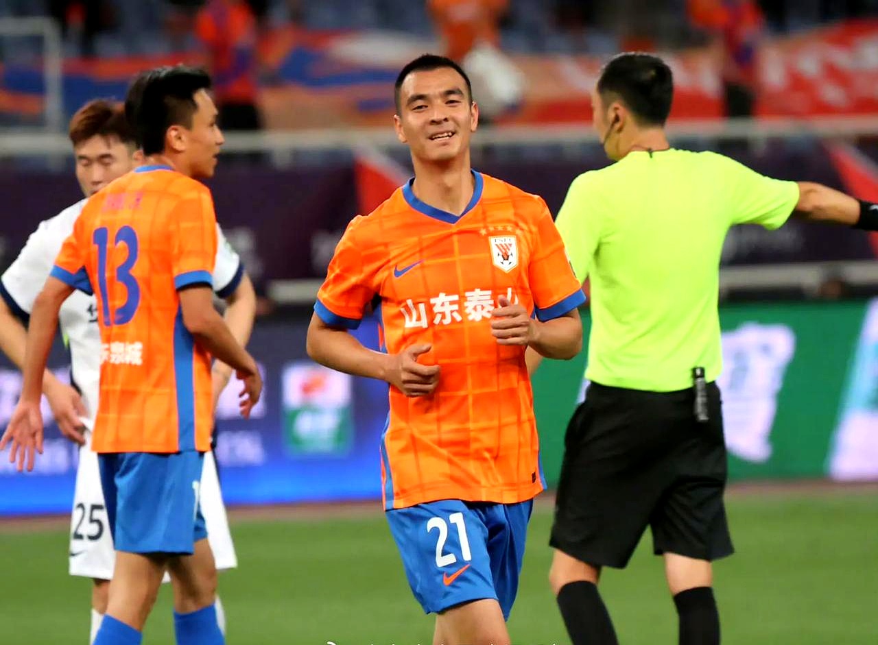 亚博体育平台-山东泰山发布备战花絮，清晨扳平良机，葡超任务艰巨，资深球员宣示担当的简单介绍-亚博体育平台